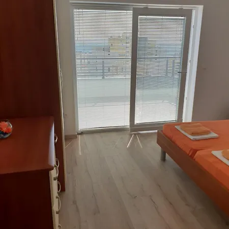The View For The Vacation. 4+1 * Макарска